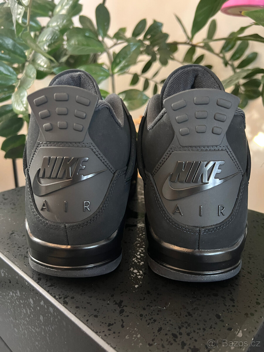 Air Jordan 4 Black Cat - 3