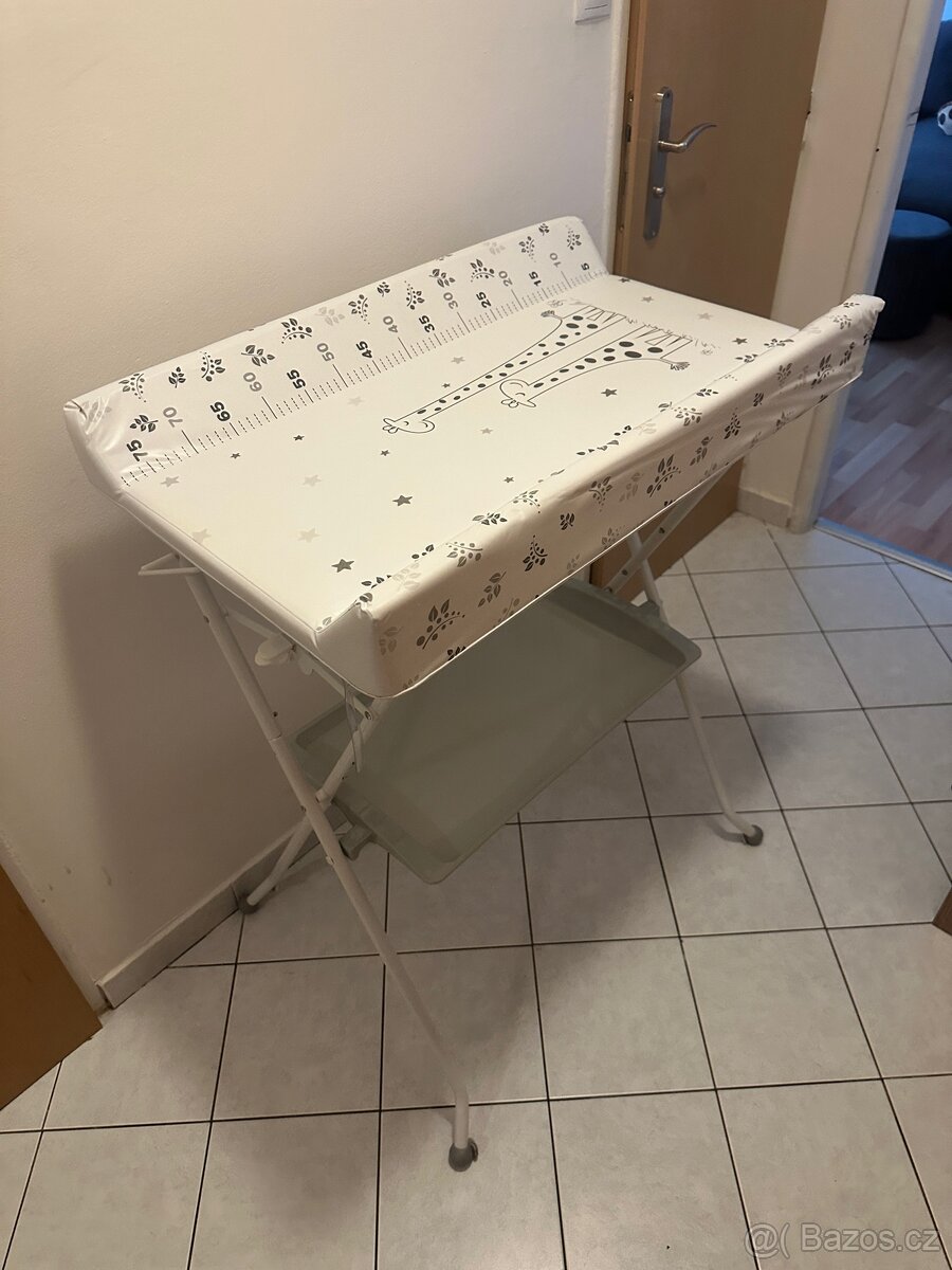 Přebalovací pult + vanička - 3