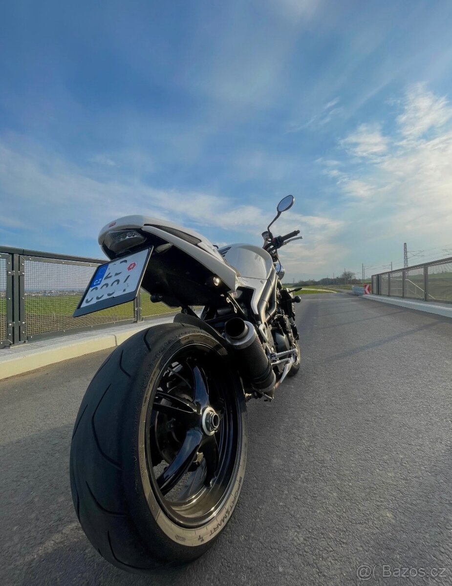 Triumph Speed Triple 1050 - 3