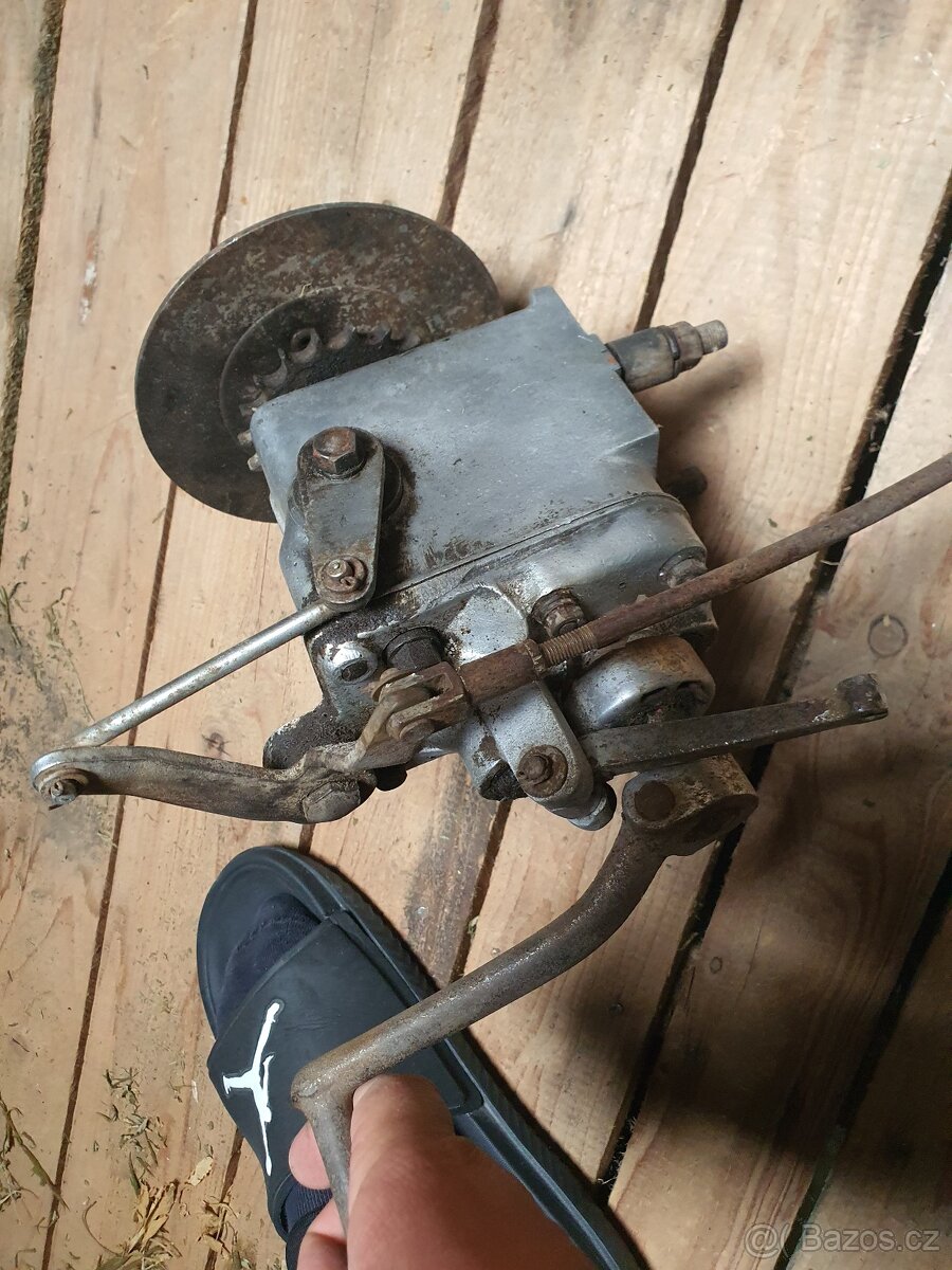 Jawa 250 Special - 3