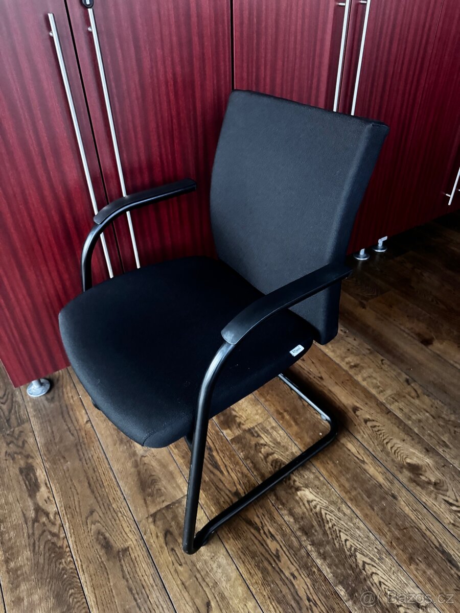 Kancelář-nábytek - 3