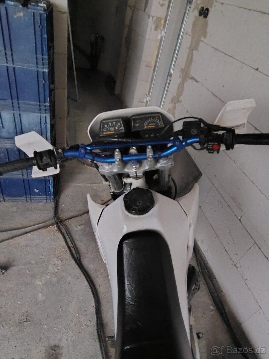 Yamaha DT 125