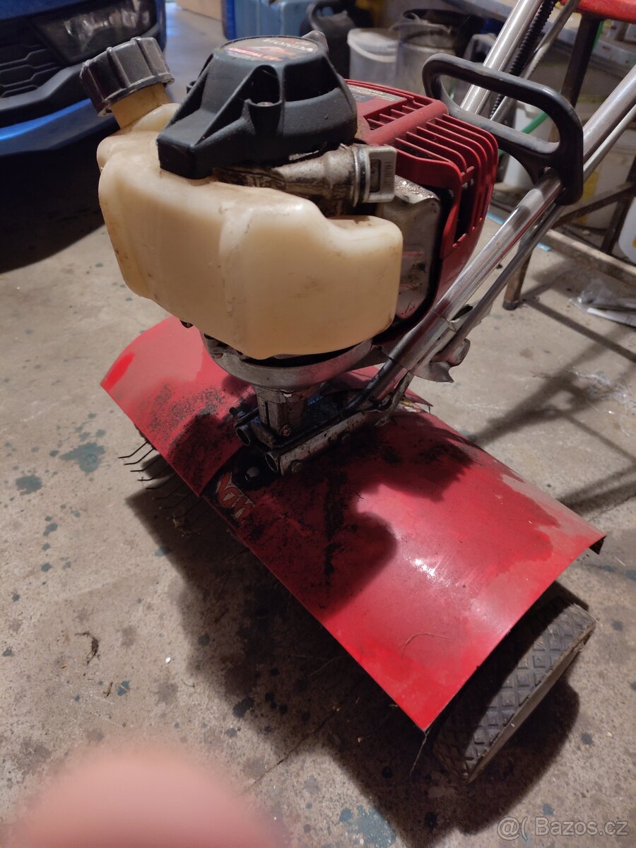 Kypřič a kultivátor Mantis - 3