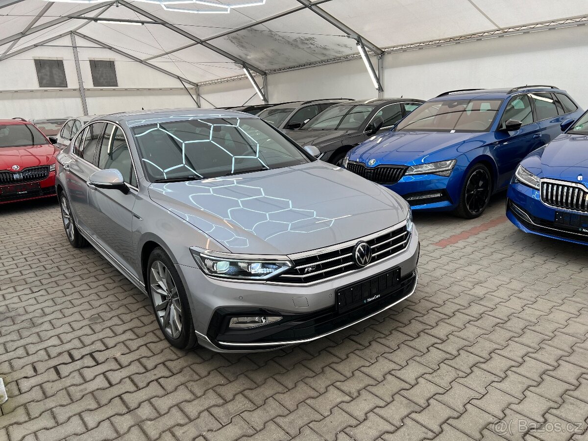 Volkswagen Passat sedan 2.0 TSi,206 kW,4x4,DSG,R-Line,73TKM - 3