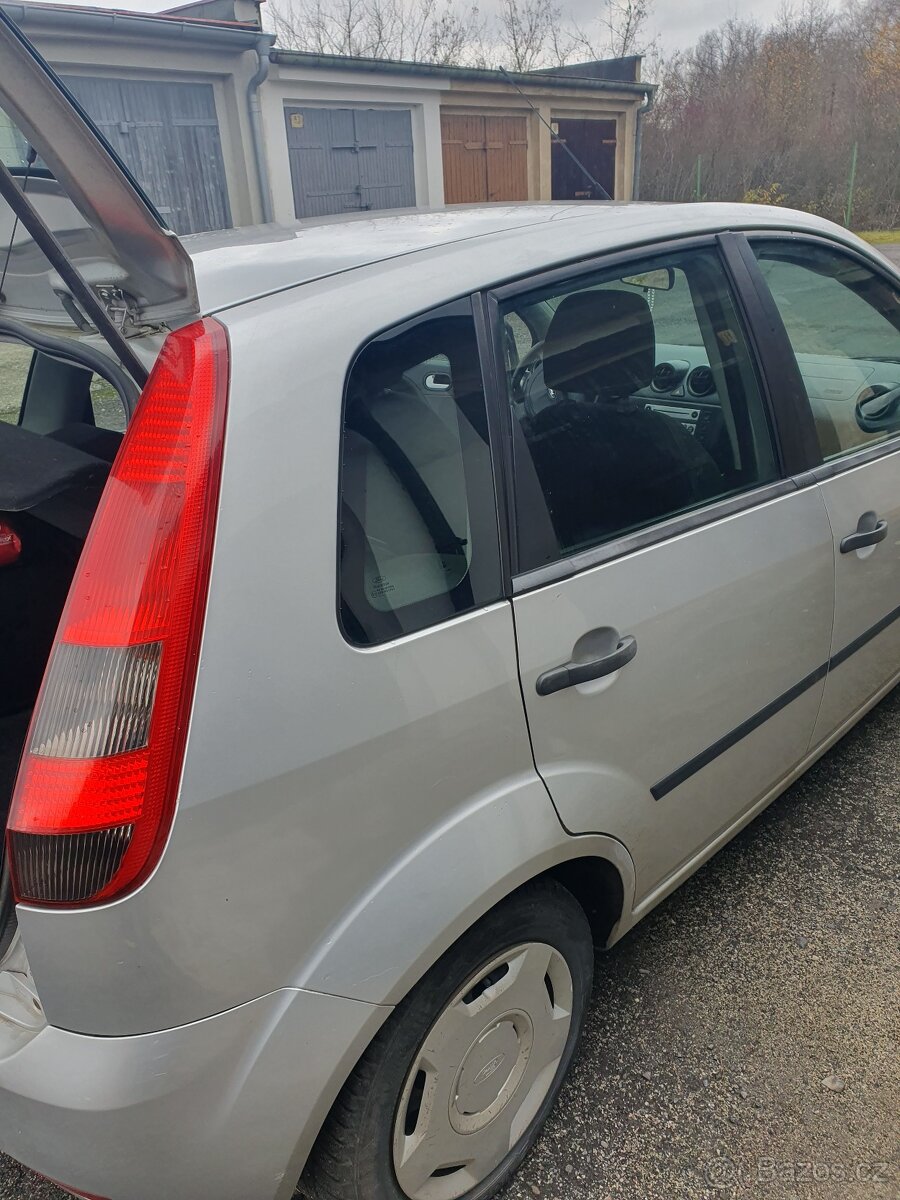 Ford fiesta - 3