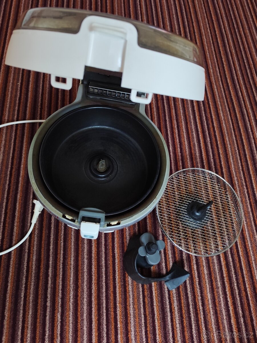 Horkovzdušná fritéza ACTIFRY model FZ700038 - 3