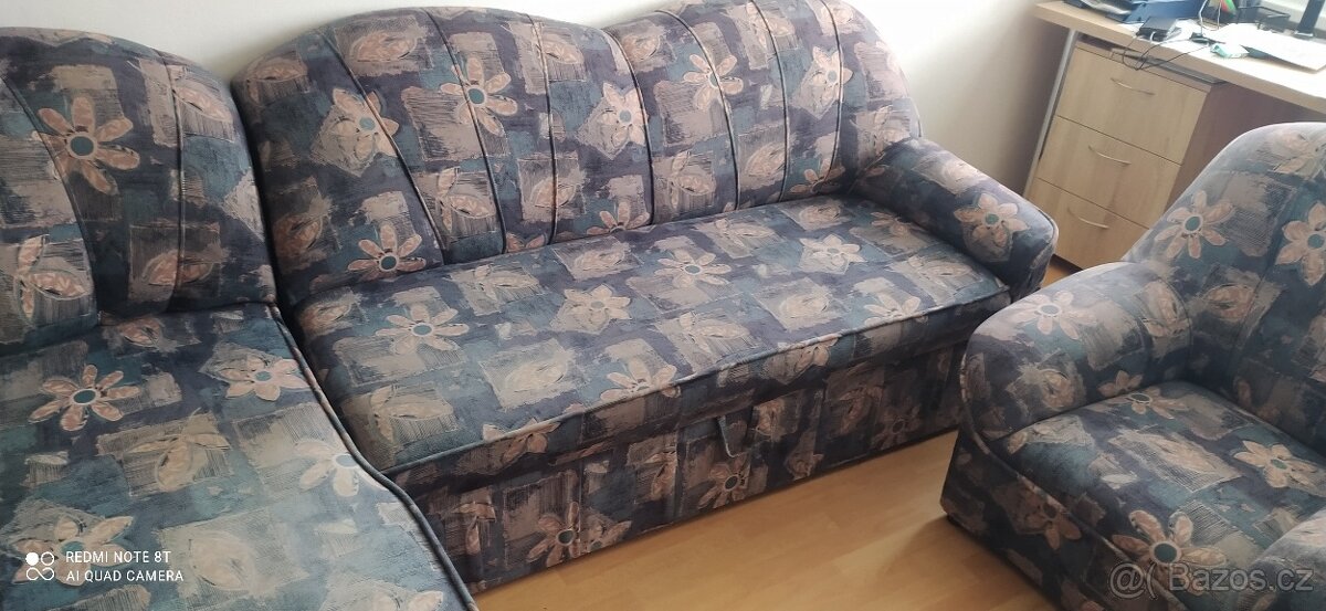 Rozkládací gauč s úložným prostorem a křeslem - 3