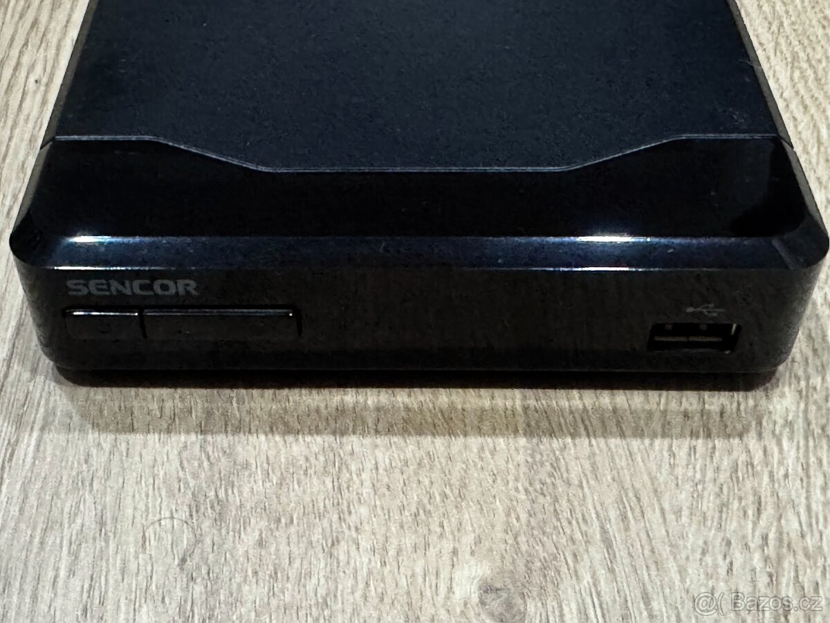 Set Top Box Sencor SDB 520T SE s příslušenstvím - 3