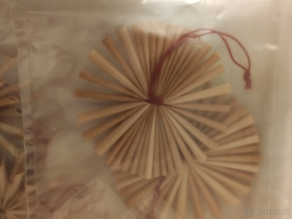 vánoční ozdoby slaměné balíček 14 ks 70,- Kč - 3