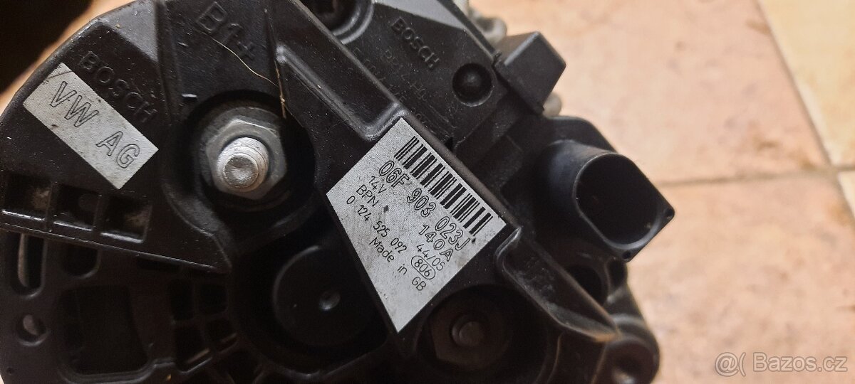 Alternator audi a4 8e b7 2.0 tdi 06F903023J - 3