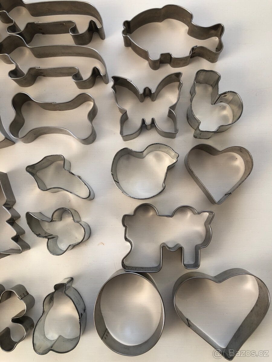 vykrajovatka na cukrovi 25 ks - 3