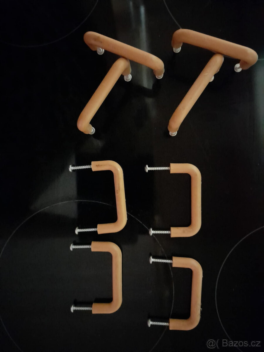 Úchyty na skříňky.. - 3