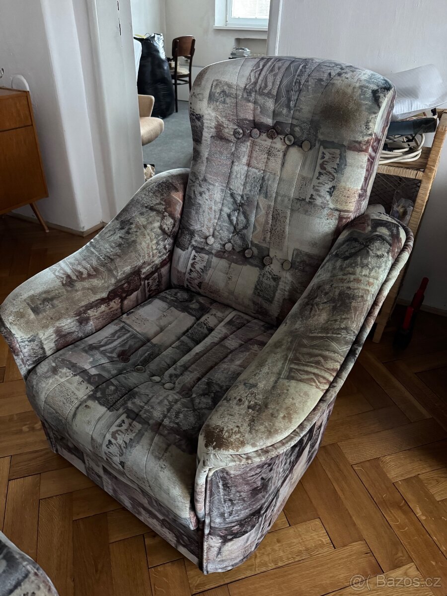 Křeslo s podnožkou - 3