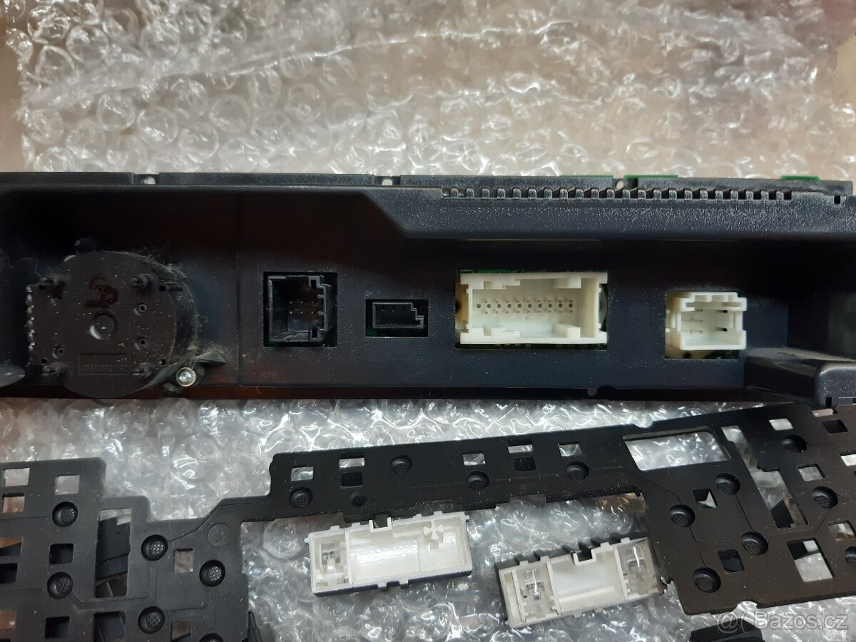 BMW X3 E83 Klima panel. - 3