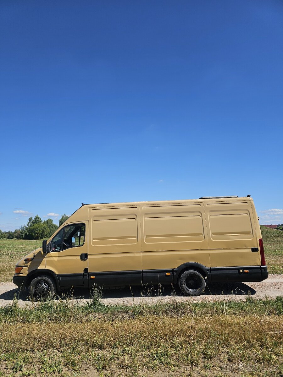 Obytná dodávka iveco daily 2.3 - 3