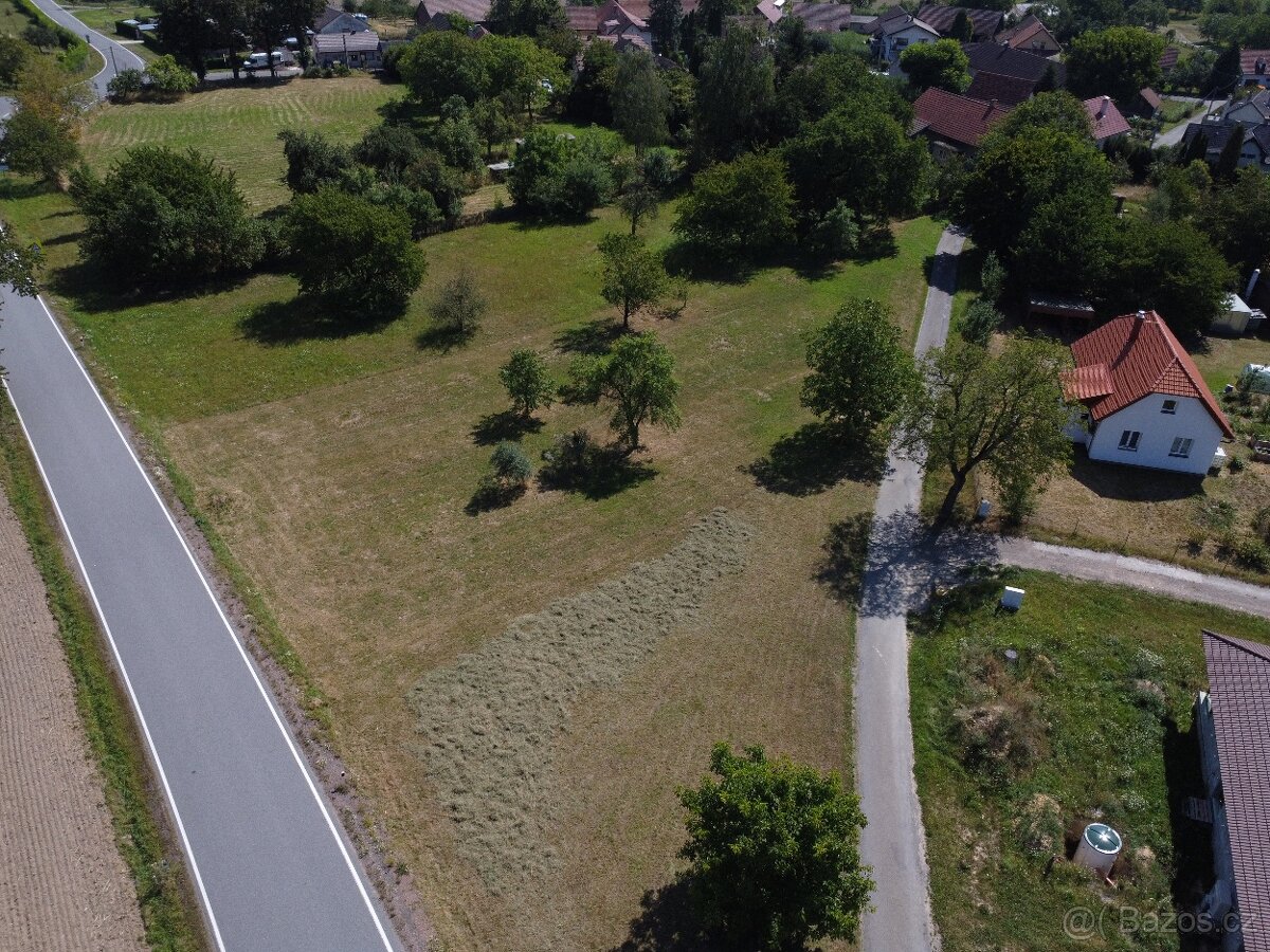 Prodej stavebního pozemku 2110 m Lično-Ostašovice - 3