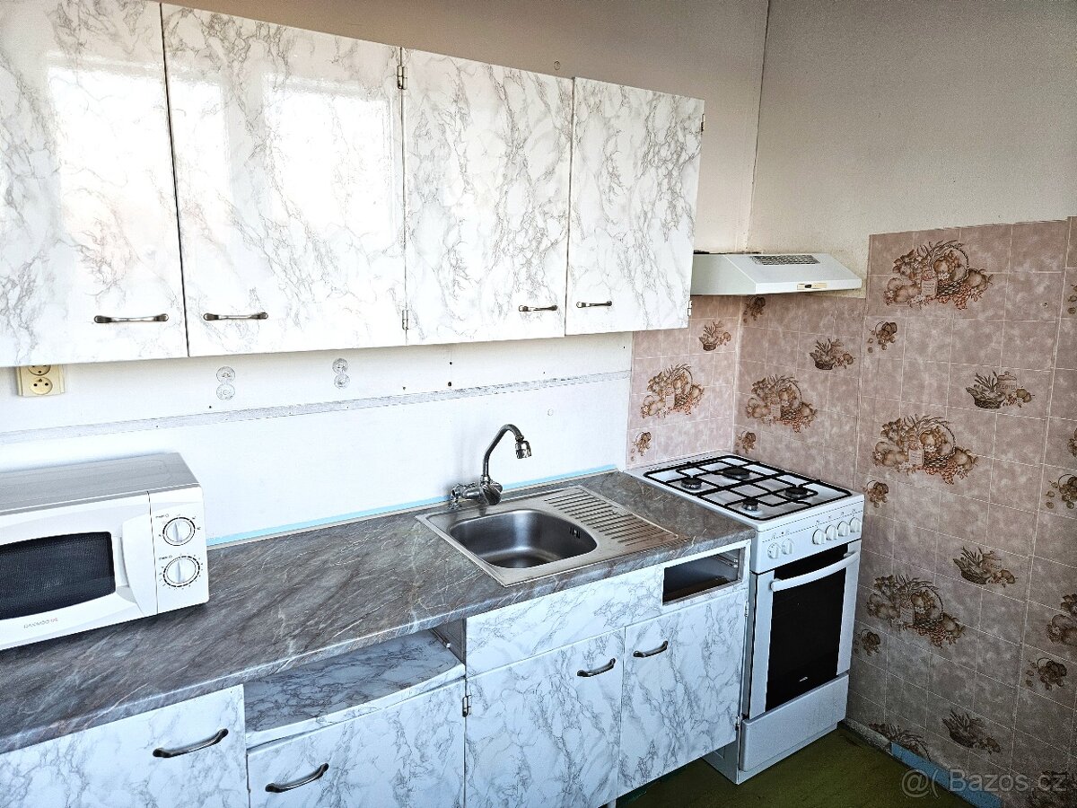 Pronájem, byt 1+1, 36 m2, ul. Výškovická, Ostrava-Zábřeh - 3