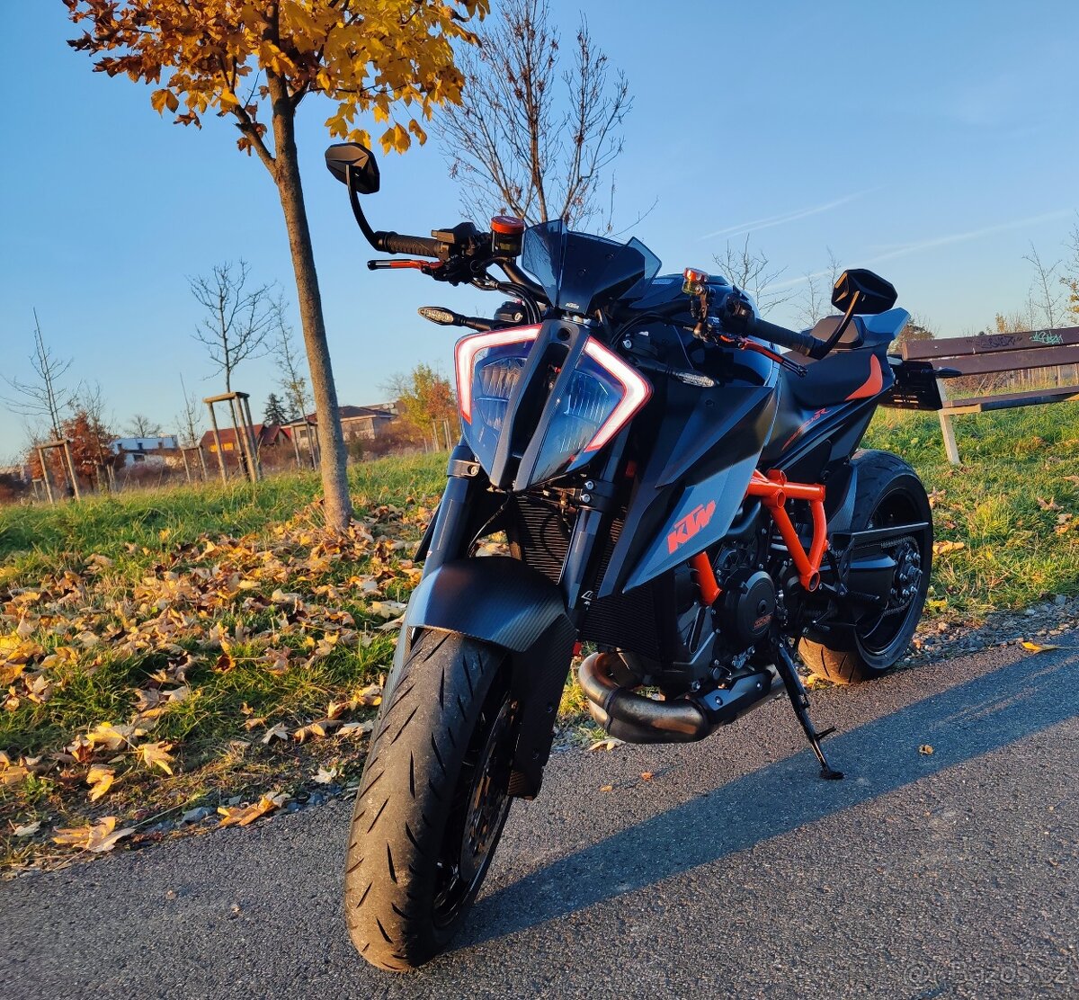 KTM 1290 Super Duke R - top stav, 9t/km - 3