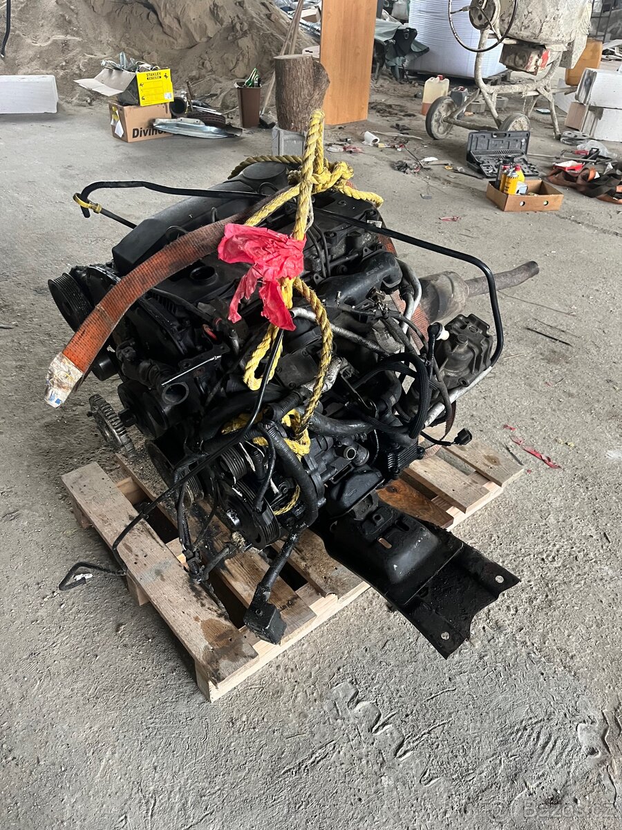 Motor Ford Transit 2.4 TDCI - 3