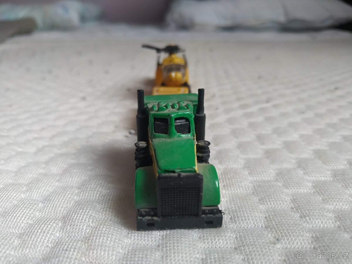Model kamionu + vrtulník - 3