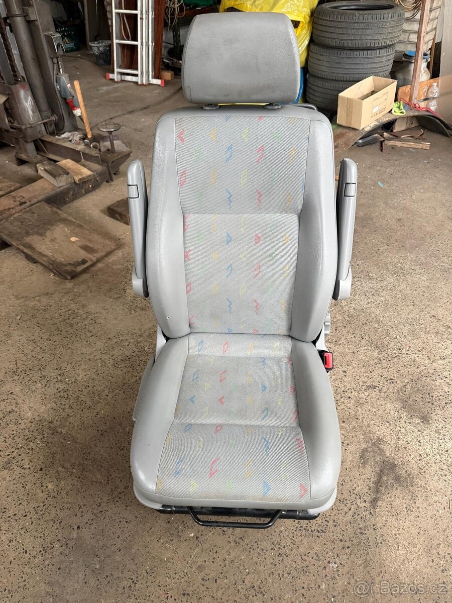 Sedačka VW Transporter T5 - 3