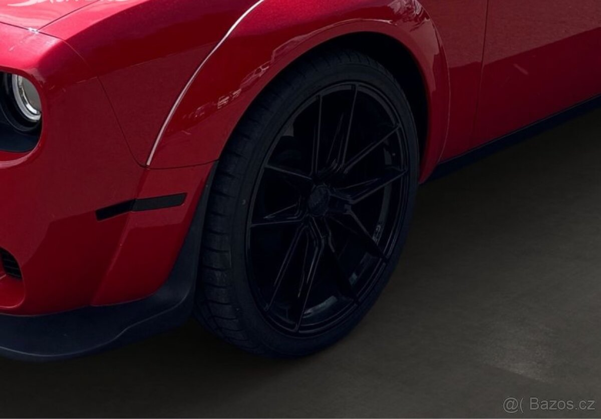 Dodge Challenger 5.7 V8 HEMI R/T WIDEBODY - 3