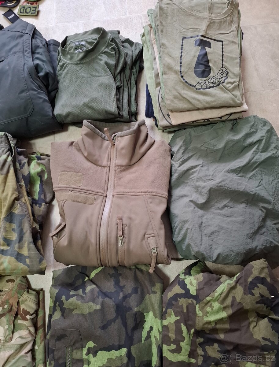 AČR výstrojní součástky - 3