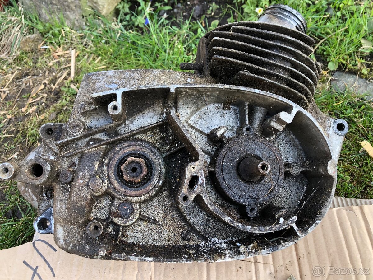 Polomotor jawa 353 - 3