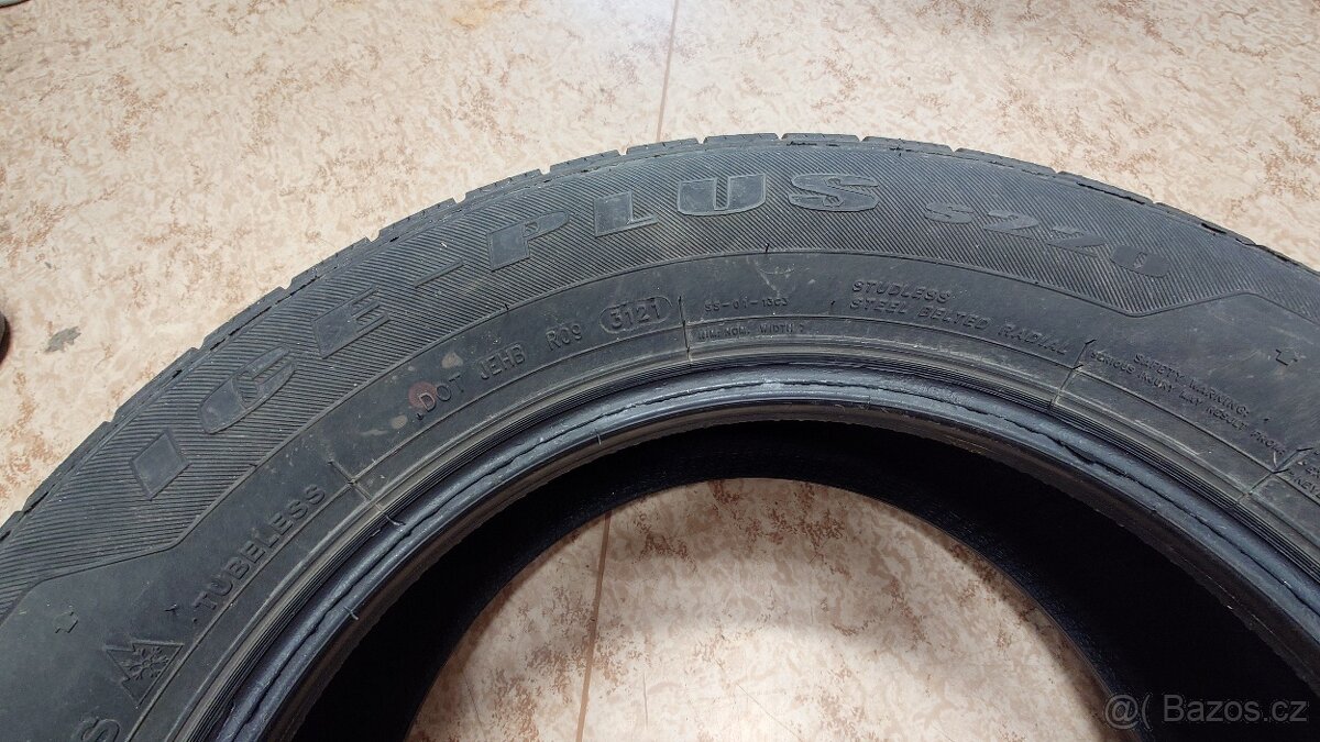 Prodám pneu 235/65/17 - 3