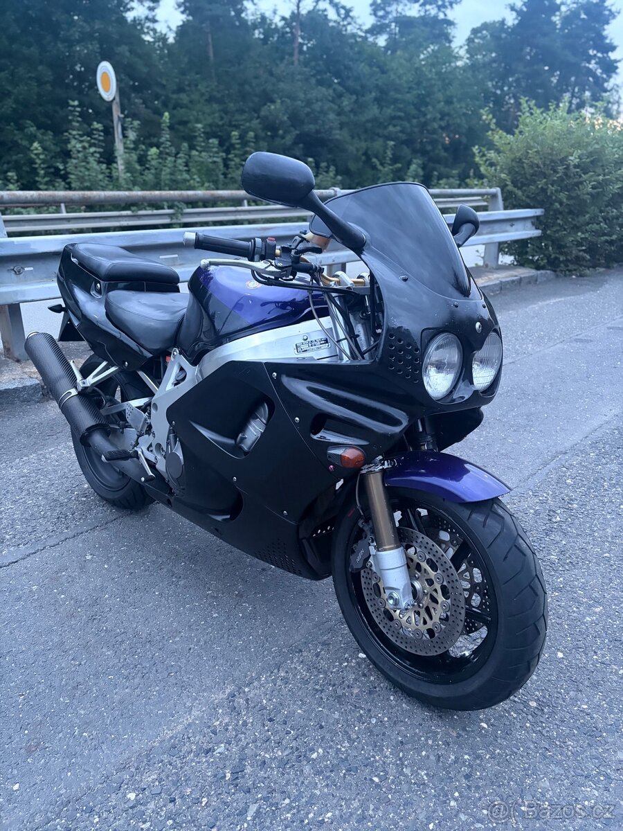 Honda Cbr 900 Rr Fireblade - 3