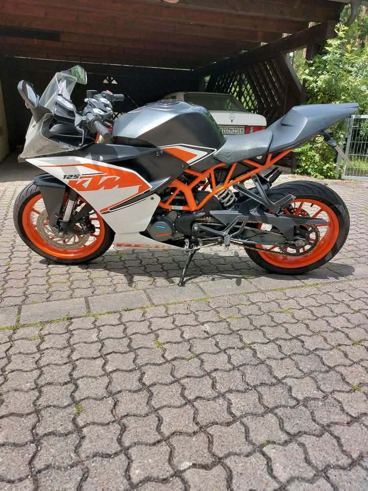 KTM RC 125 rok 2016 - 3