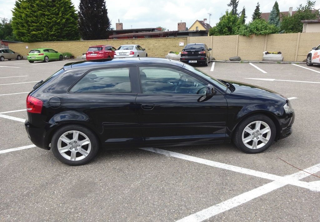 Audi A3, 1.6i (75 kw) r.rv.-2010 KLIMA - 3