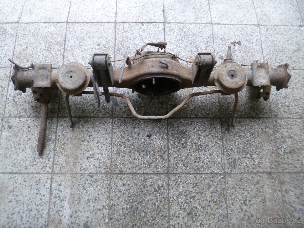 Zadní náprava tubus Nissan Patrol Y60 2,8 TD