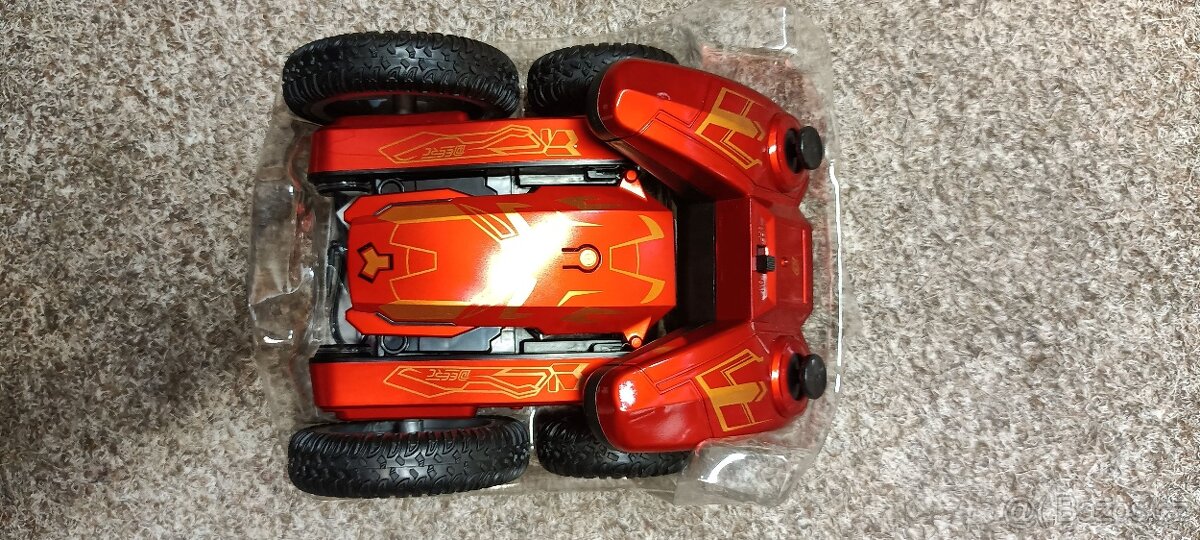 RC akrobatické auto DEERC DE84 Iron Man (nové jen rozbalené) - 3