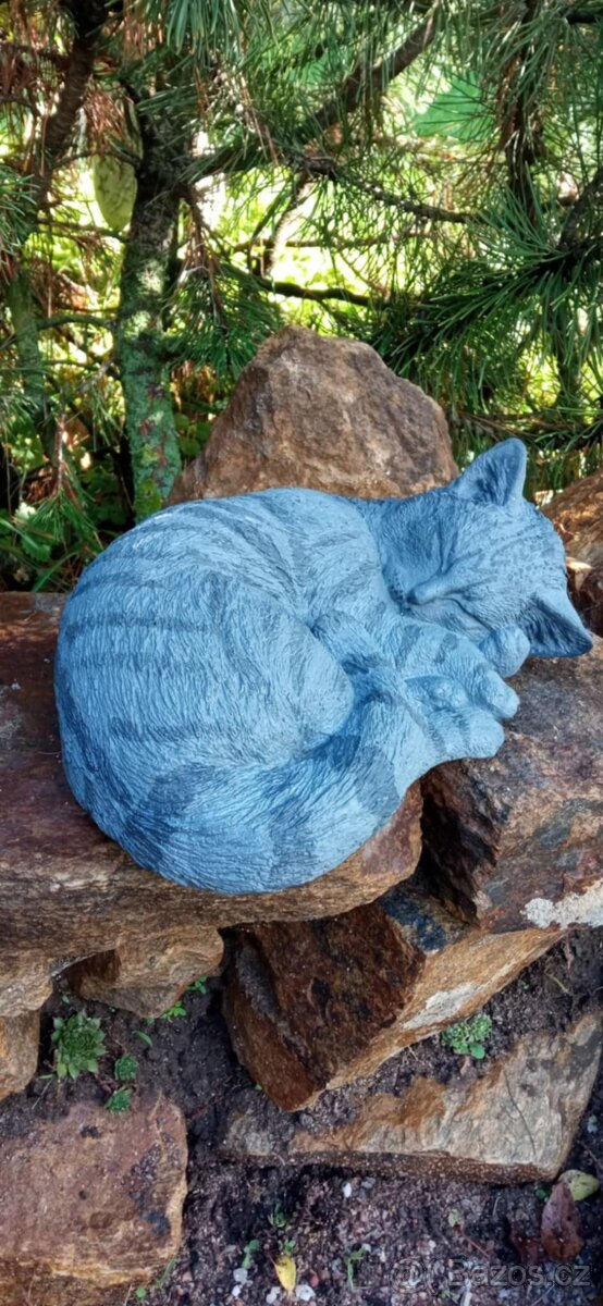 Zahradní dekorace- Spící kočka - 3