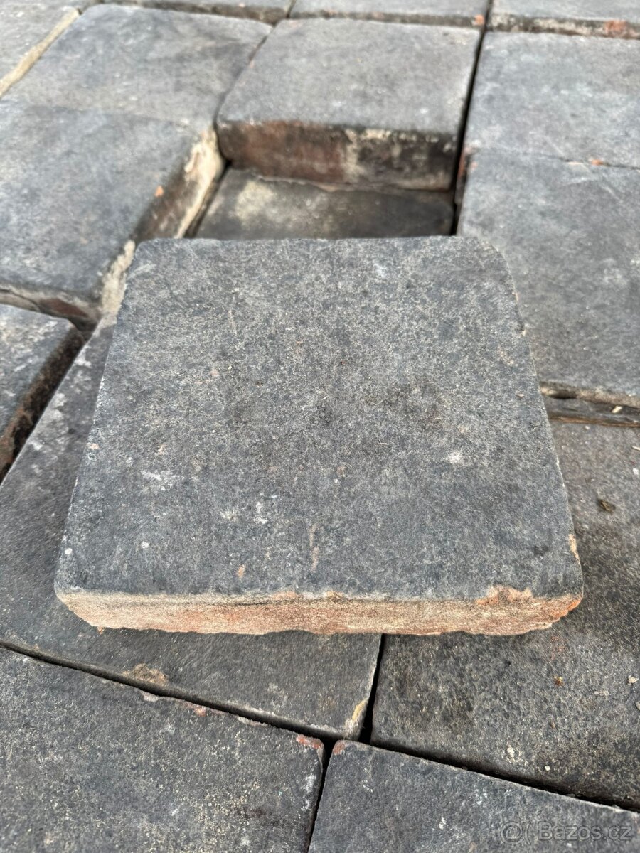 Půdovky-stará cihlová dlažba 23 - 3