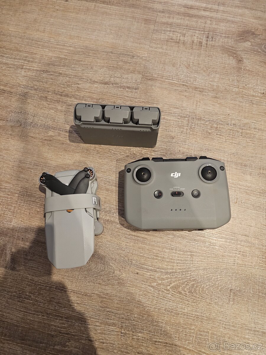 Prodám dron DJI 2 SE - 3