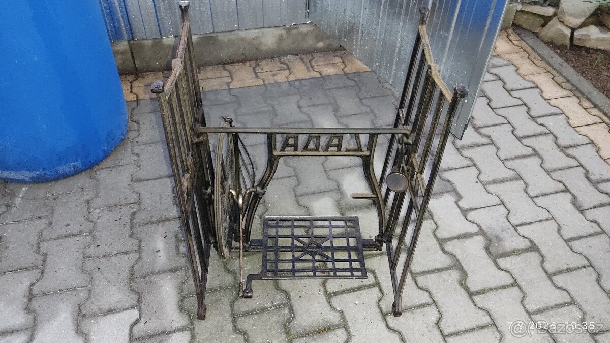 Rám šicího stroje LADA - 3