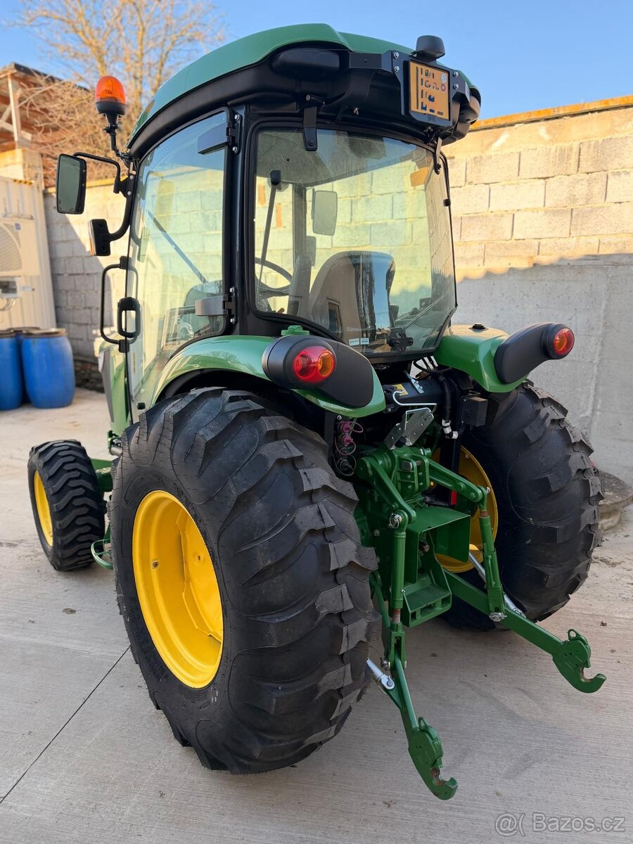 Malotraktor John Deere 4049R - TOP STAV - 3