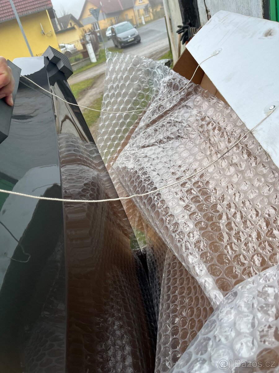 Kapota touran 1T5 - 3