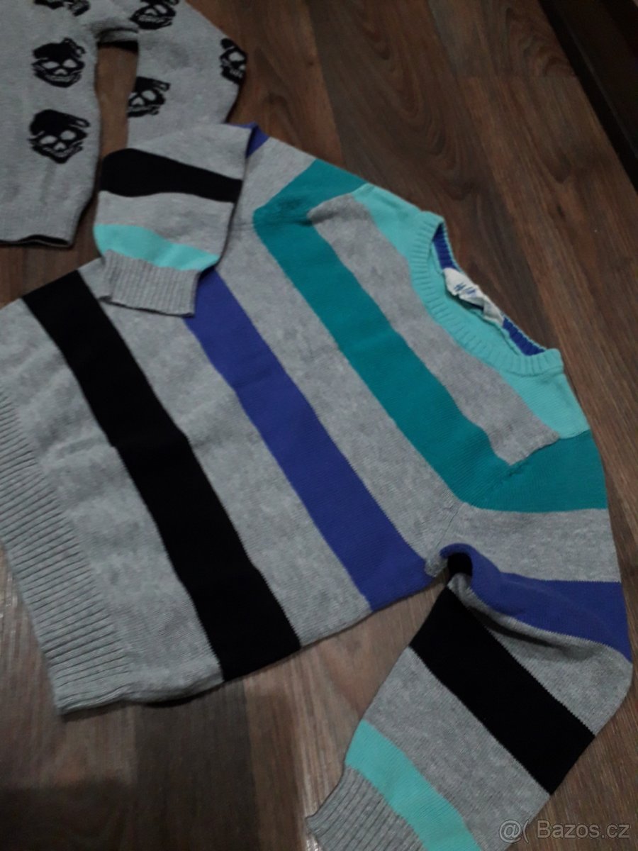 Svetříky zn.H&M-vel.98/104 - 3