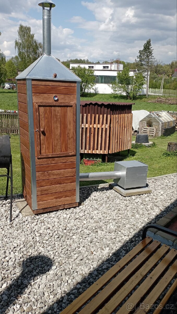 Dřevěná udírna,cena je konečná,doprava po celé ČR - 3