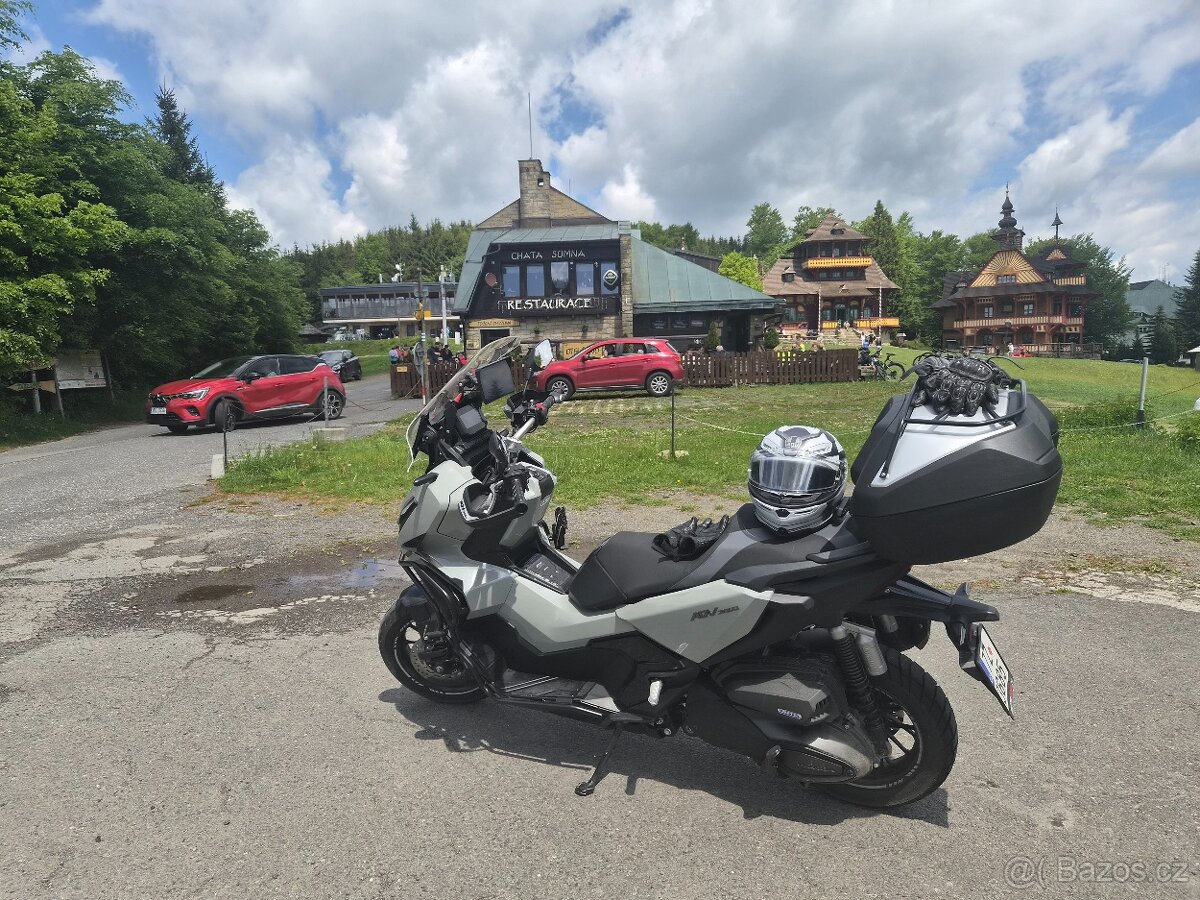 Honda ADV 350 - 3