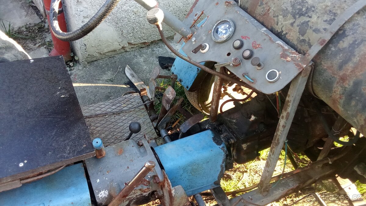 Malotraktor domácí výroby - 3