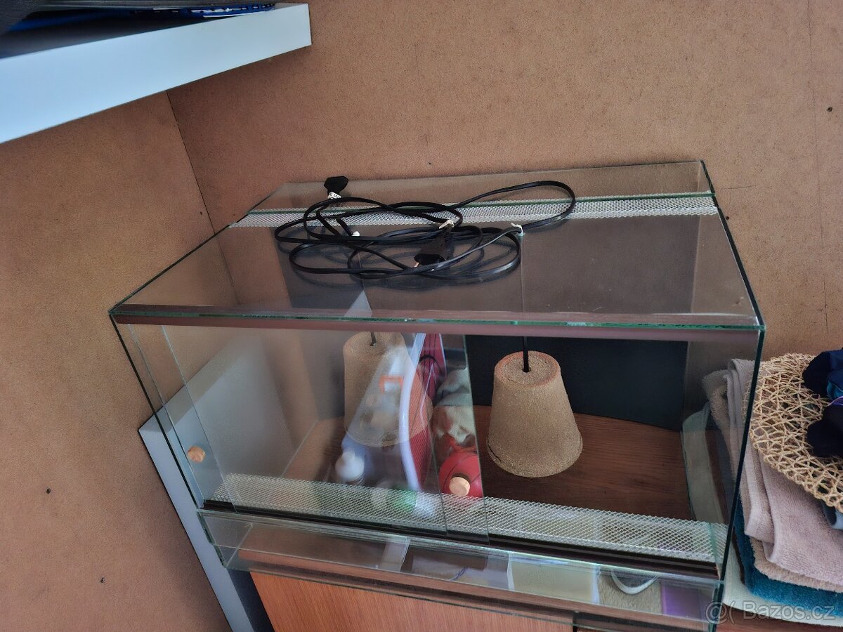 Prodám akvárium ,terárium - 3