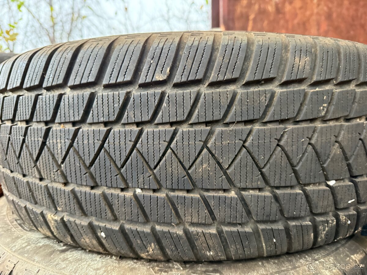 245/65/17 Group radiál zimní pneu na Amarok