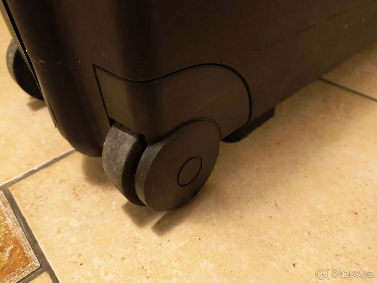 kvalitní cestovní kufr Carlton - 3