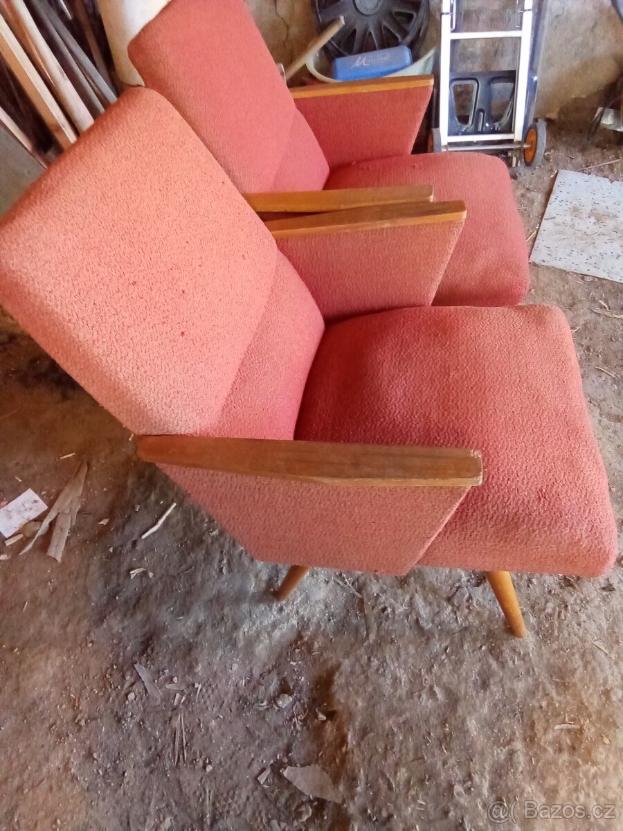 Stará retro křesla - 3