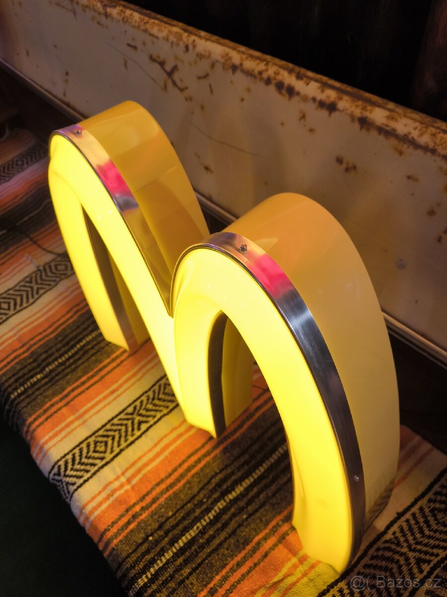 Originální světelné logo McDonald's - 3