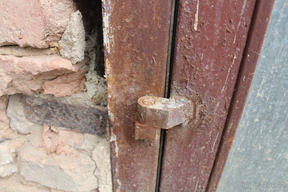 Prodám plechová vrata 335x345 cm. - 3